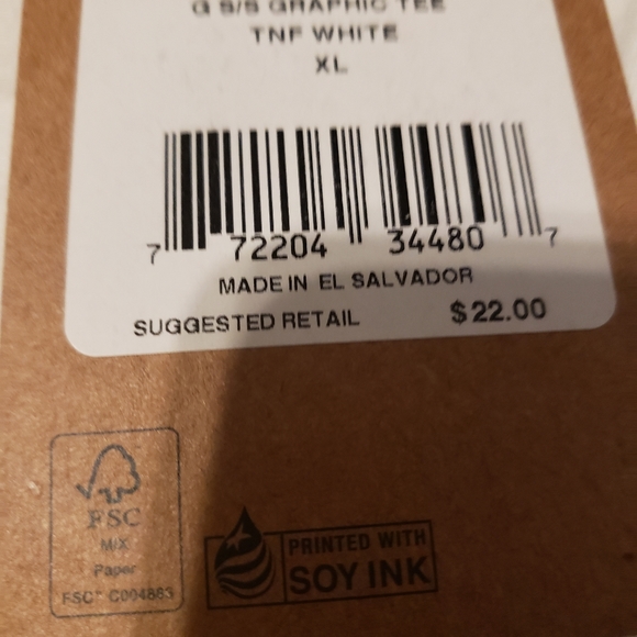 NWT Juniors Girls NorthFace Tee - Picture 2 of 4